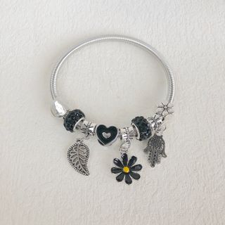 Bracciale elastico donna con charms