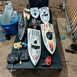 Se vende lachas de juguetes co mandos