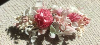 Tocado flores preservadas niña