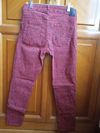 Pantalón leopardo Zara 