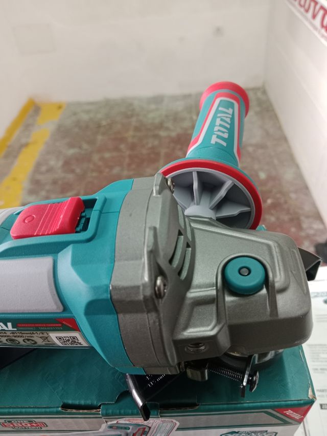 Amoladora de bateria total