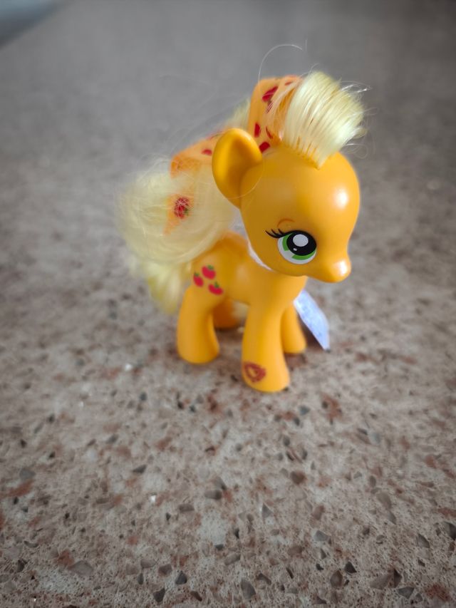 Pony Applejack