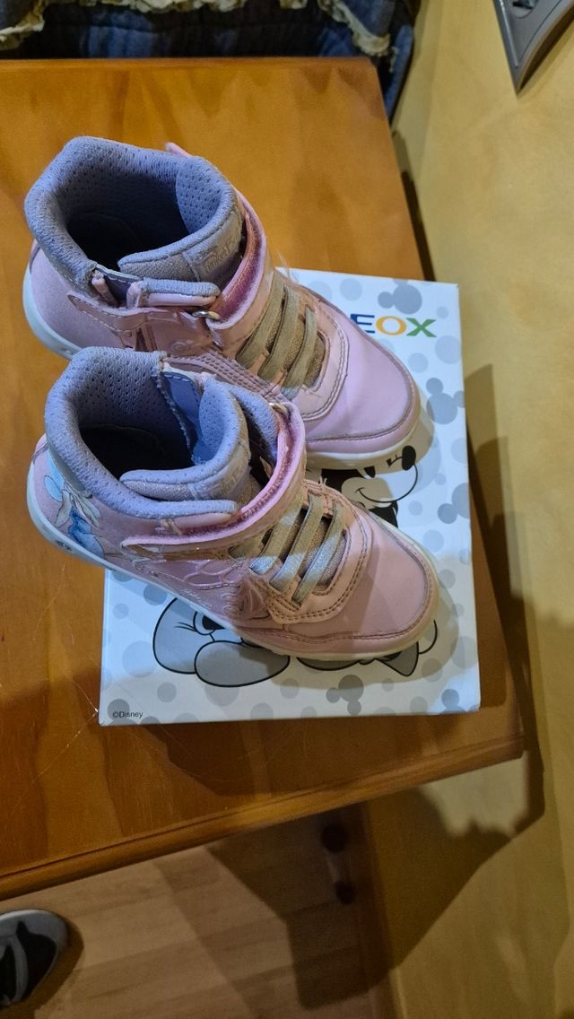 Zapatillas Geox talla 28 niña