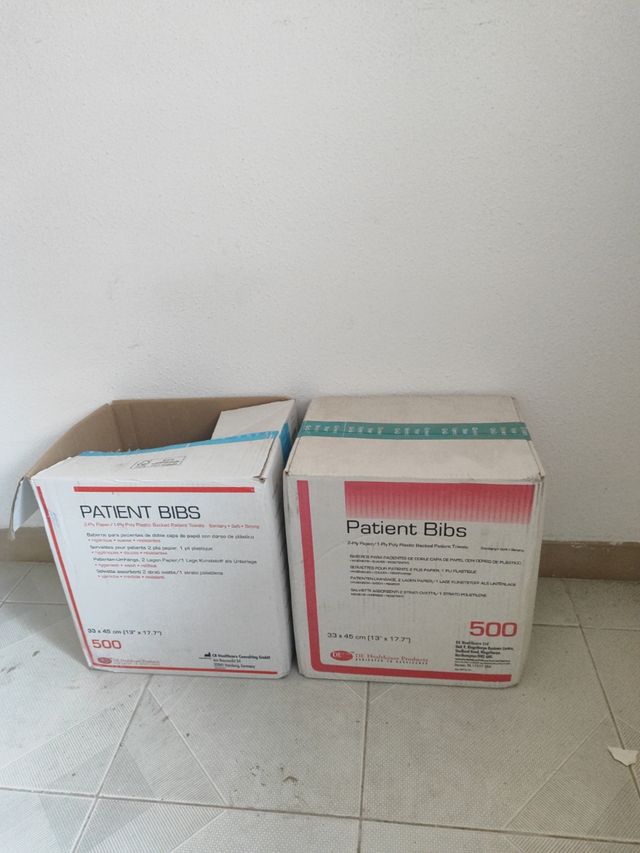 BABEROS IMPERMEABLES dentales