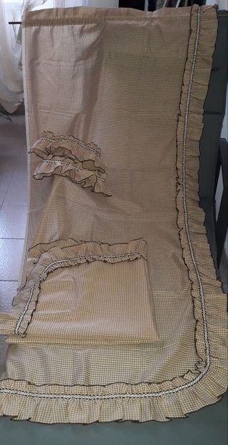 Coppia tende a quadretti per finestra