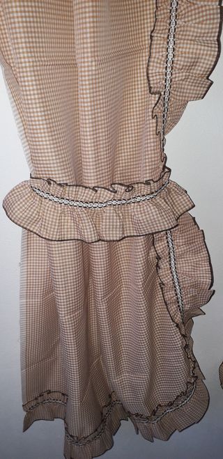 Coppia tende a quadretti per finestra