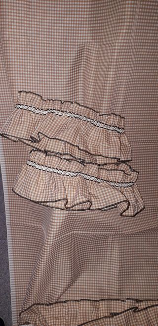 Coppia tende a quadretti per finestra