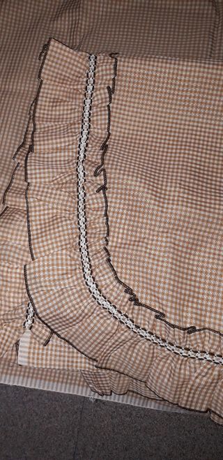 Coppia tende a quadretti per finestra