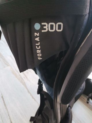 Mochila portabebés trekking Forclaz300