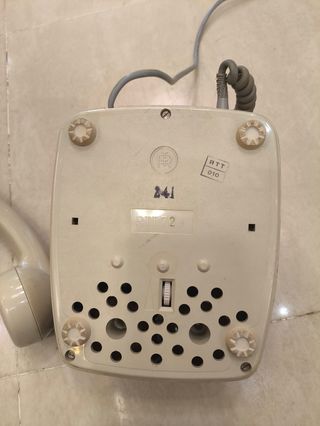 Teléfono antiguo de Italia gris