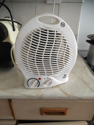 Dos ventiladores portatiles