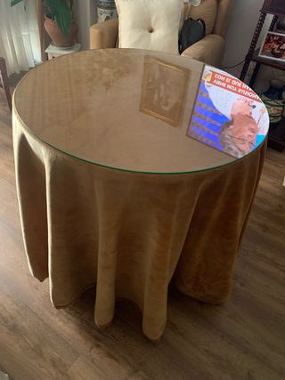 Mesa de camilla, cristal, ropa