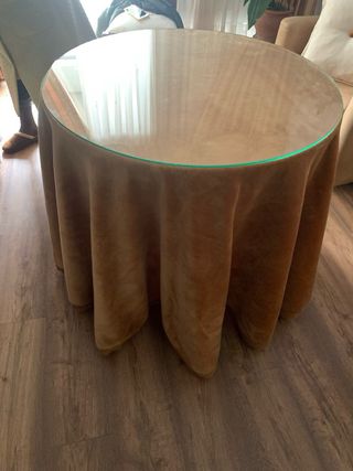 Mesa de camilla, cristal, ropa