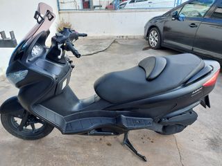 Suzuki Burgman 125cc año 2012