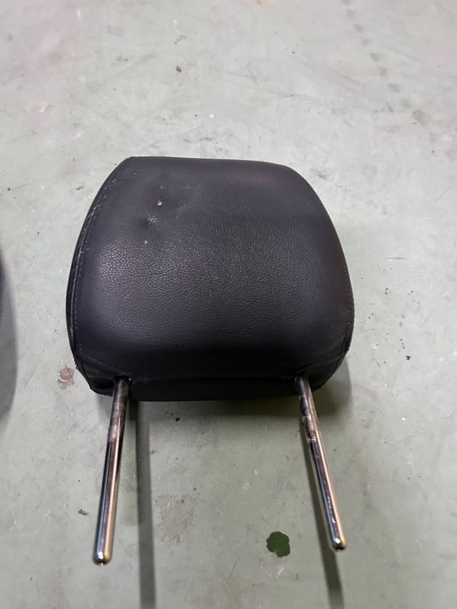 Reposacabezas asientos delanteros Mazda 6 2003