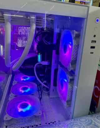 PC i7 13700KF gaming