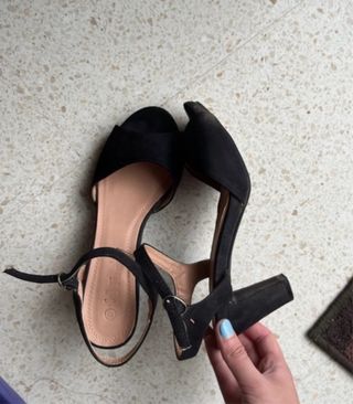 Sandalias de tacón negros