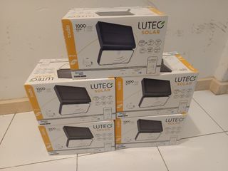 Foco solar de Led regulable Tuda L