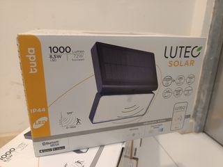 Foco solar de Led regulable Tuda L