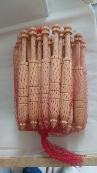 Bolillos torneados 14 cm. Madera de boj.