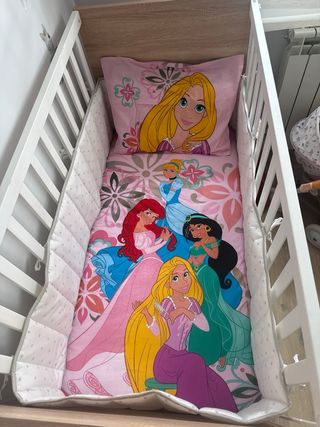 Cuna bebé  colchón 60cmx120cm