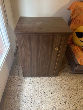 Mueble con maquina de coser Sigma 2000