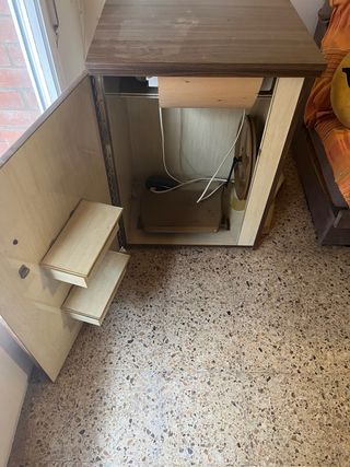 Mueble con maquina de coser Sigma 2000