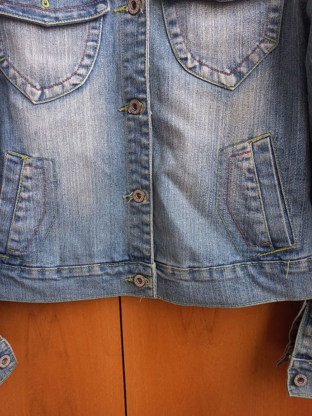 Giubbotto in jeans elasticizzato