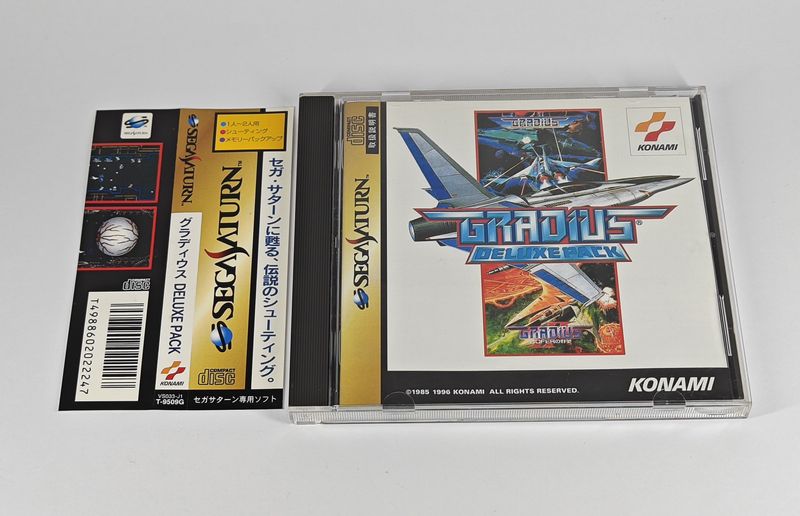Imagen de Gradius Deluxe Saturn con spinecard