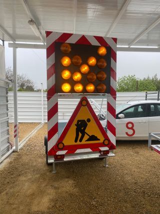 Remolque de Señalización de Carretera