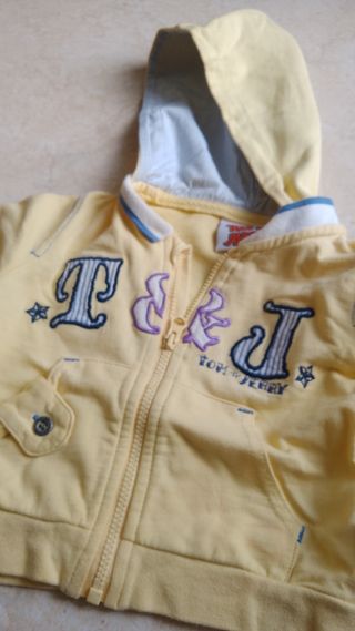 Felpa e pantaloni bimbo