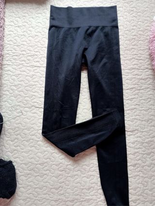 Mallas de deporte negras