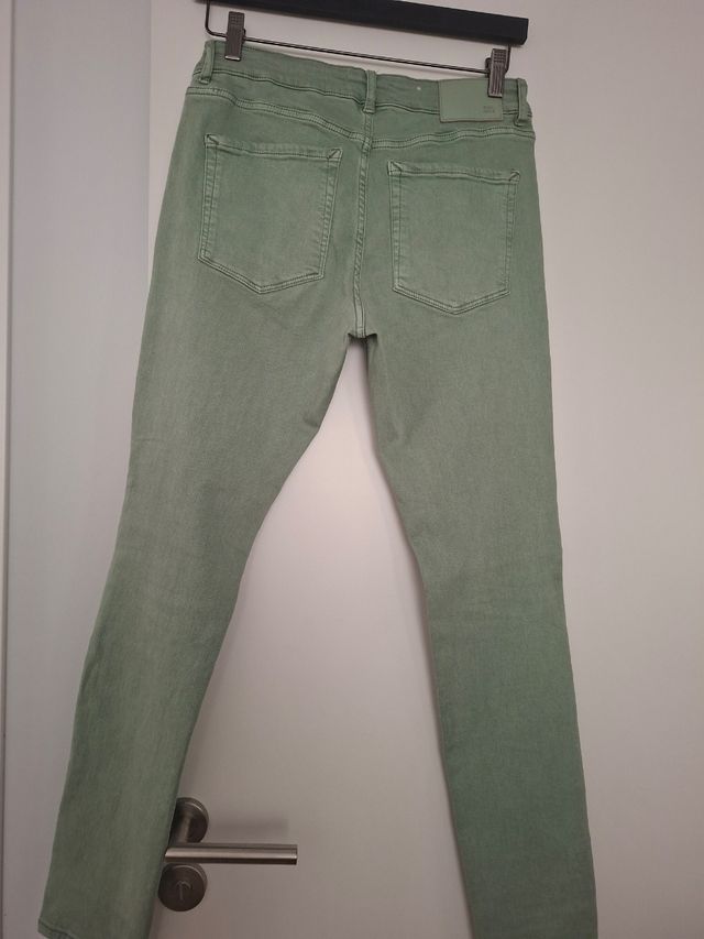 Pantalón vaquero elástico