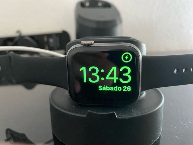 Apple Watch 4 Gps y Telefono 44mm