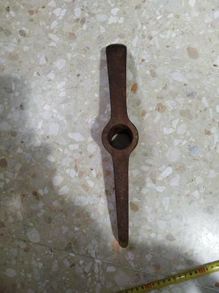 Pico antiguo herramienta