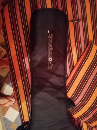 Baixo squier jazz bass. Capa, tripé, alça e cabo