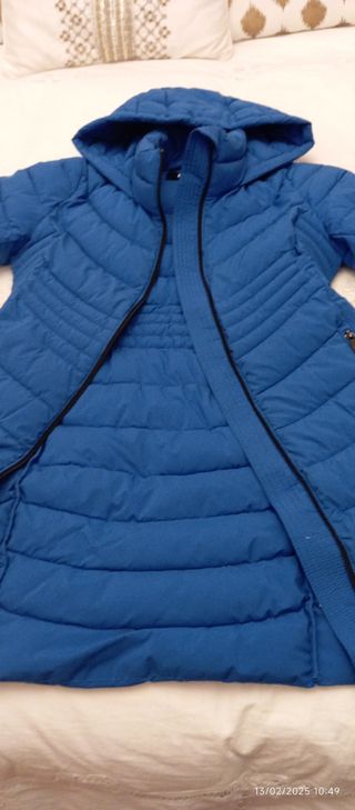 Plumas muy bonito,  azul, talla 38.