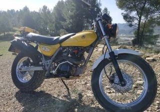 Moto sumco 250 cc de 4 tiempos.