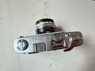 Camara de coleccion yashica d minister