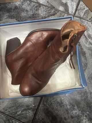 Botines piel marron