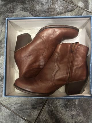 Botines piel marron