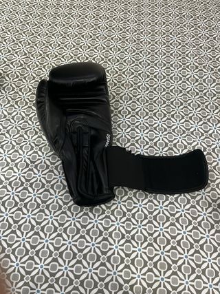 Guantes de boxeo adidas