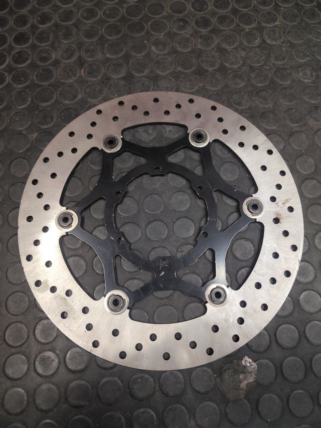 Disco de freno delantero flotante