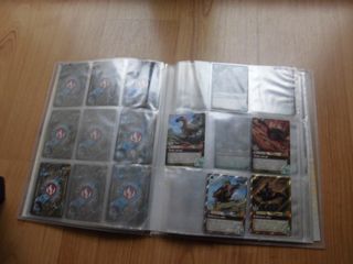 ÁLBUM FANTASY RIDERS INVASIÓN GIGANTES + 154 CARDS