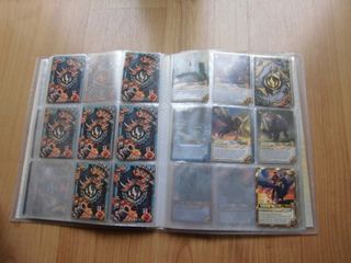 ÁLBUM FANTASY RIDERS INVASIÓN GIGANTES + 154 CARDS