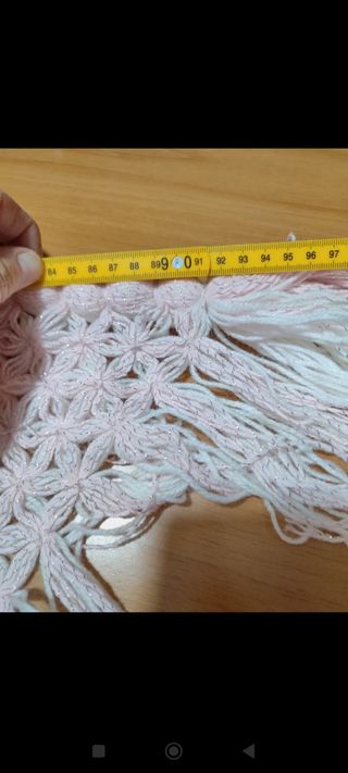 Scialle fatto a mano