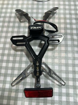 Tmax 2022 portamatricula