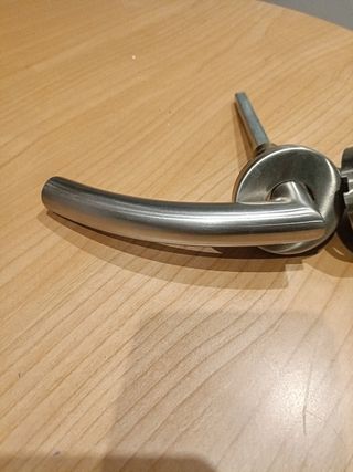 4 juegos manillas puerta en inox .