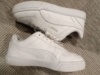 Tenis blacos PUMA talla 37