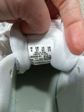 Tenis blacos PUMA talla 37